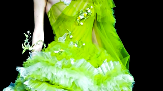 【Tổng kết sàn diễn váy xanh lá】“Màu xanh lá rất đẹp! Nó không nên bị ràng buộc với những chuyện thế 