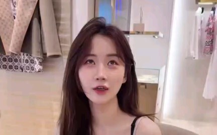 Tâm tư muôn ngàn tựa dòng nước, bóng dáng giai nhân một mình làm say lòng thành phố. 2,88