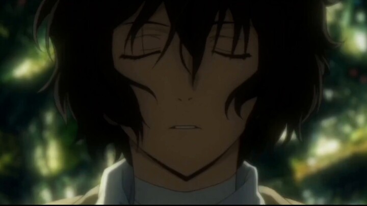 He clearly told everyone to look at the camera, but he himself avoided it... In the end, neither of 