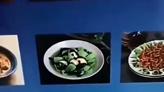 Mời anh em ăn tối.