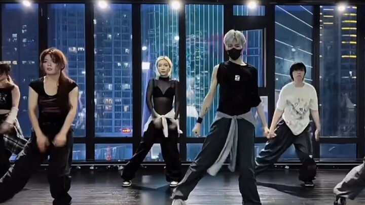 The rule of the wilderness is never look back "Illusion" #Tianbao Choreography