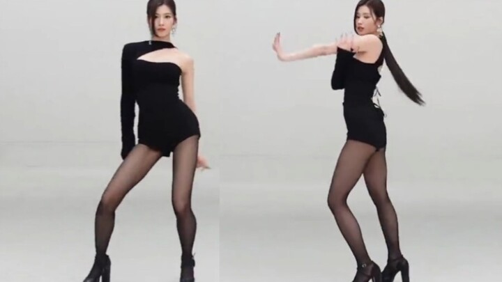 【TWICE】Fishing God Sana dances to MISAMO's debut song "Do Not Touch"