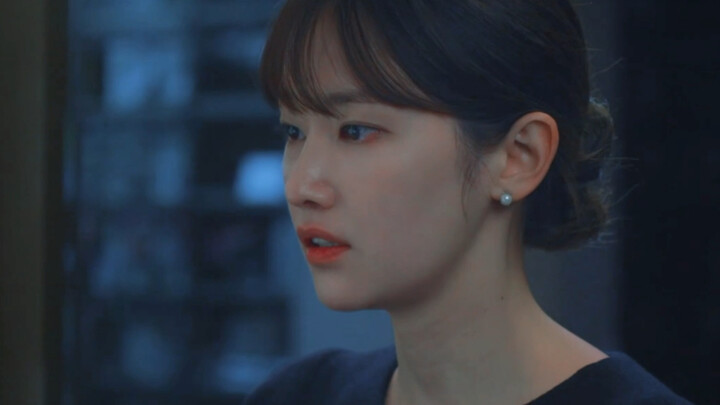 Finally, she’s no longer stuck in the same old idol drama heroine trope! The female lead’s personal 