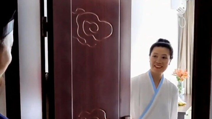 ท่านอาจารย์เฉินซือสงบุกตรวจหอพักนักเรียน意外