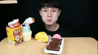 Các loại đồ ăn có trong cửa hàng tiện lợi phần 9 #mukbang