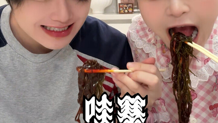【เสี่ยวสือนมดุ】ชาเลนจ์ระดับของซอสไก่งวง!