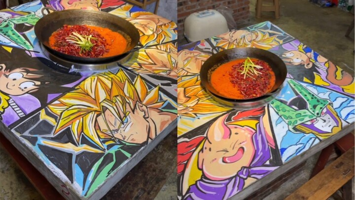 Sambil makan, sekalian nggambar meja di restoran hot pot