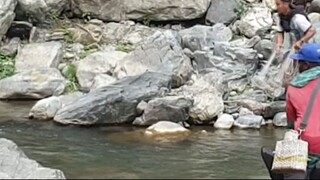 cast net fishing in Nepal | himalayan trout fishing with handmade cast net |