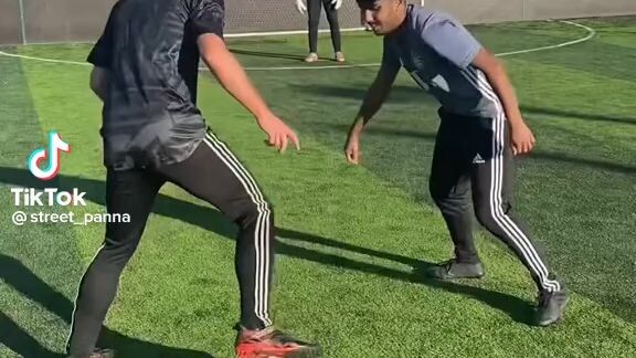 Neymar kolong ga tuh