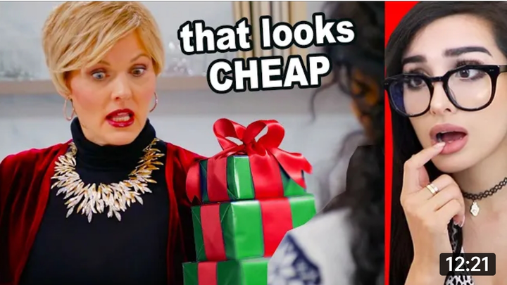 SSSNIPERWOLF-REACTION TO RICH MOM WHO SHAMES POOR MOM FOR CHEAP PRESENT!
