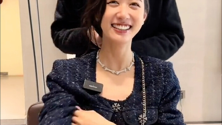 One-length bob / Ultra-edgy short haircut