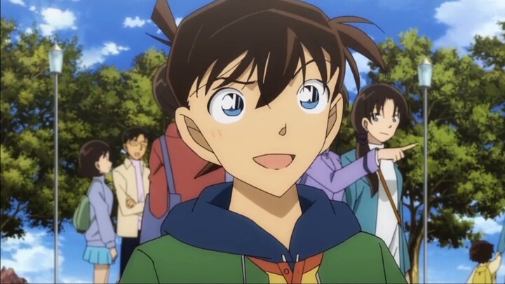 Inventarisasi pakaian Kudo Shinichi di berbagai periode