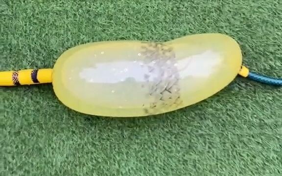 Đây là loại video giải nén tác phẩm điêu khắc cát nào? Tại sao tôi lại xem hết nó...