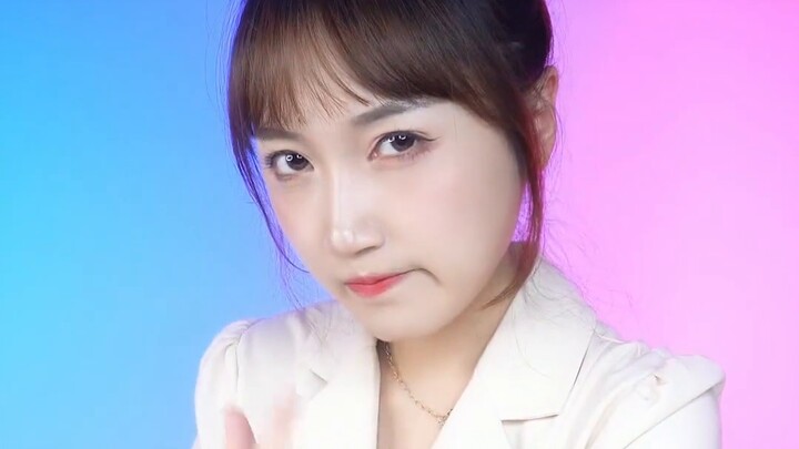 Mom, I saw a blind box of action figures. This... can I see this for free? !