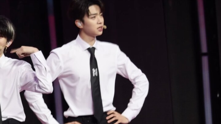 【INTO1-张嘉元】此时此刻是张家媛？！甜妹女团舞Get！