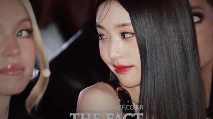 ◎Jang Won-young Is 100% Made for the Spotlight—Back After a Lifetime in the Limelight, She Still Fee