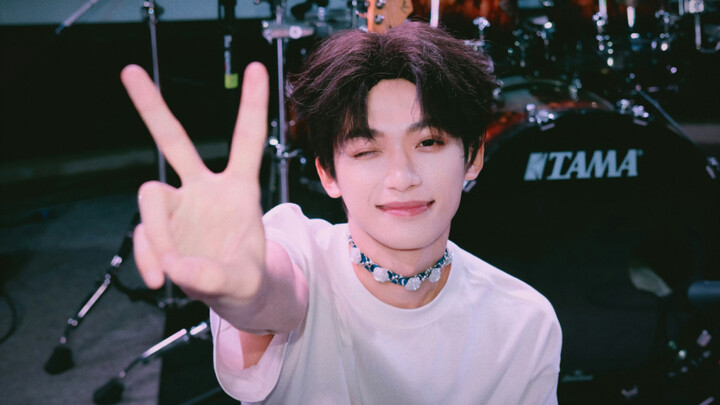 Hilarious! I totally get why netizens say his looks are on the level of divine wheat bestowed by hea