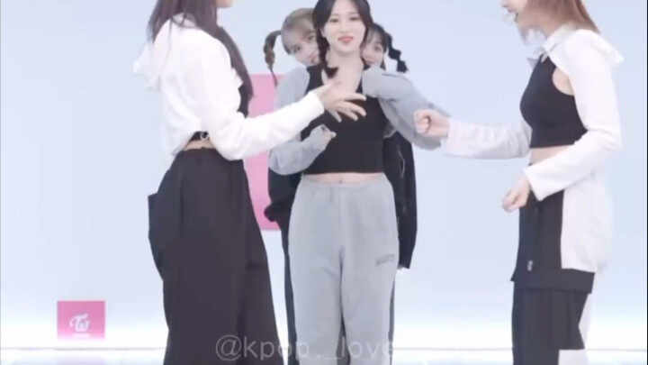 นารึนทายเป่ายิ้งฉุบแพ้ต่อเนื่องถึงหกครั้ง