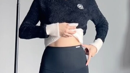 Dari 100 orang yang ikut-ikutan beli celana hiu, ada 80 hati yang hancur berkeping-keping.