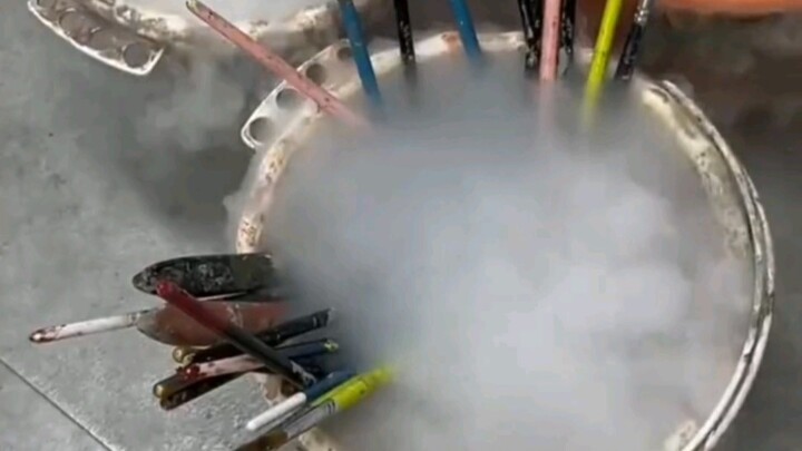 Tag the art students around you who use buckets like this!