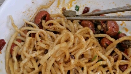 ผิดหวังสุดๆ กับช่องบะหมี่คลุกที่โรงอาหารตงเอ้อ มหาวิทยาลัยวิศวกรรมแม่น้ำ