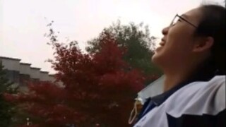 《航空服务系下午不用穿制服》