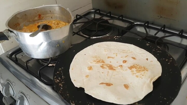 Burritos de pollo a lo colombiano