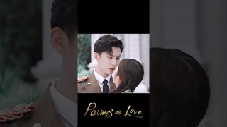 He helps her🫶 | Palms on Love |  YOUKU Shorts