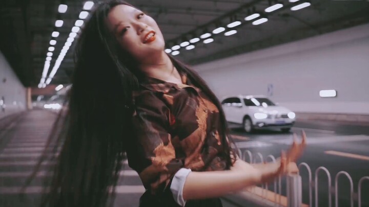 Yang lain hanya latihan, kamu selalu menjadi cinta pertama [Retro] [Gaya Hong Kong] [Berusia seribu 