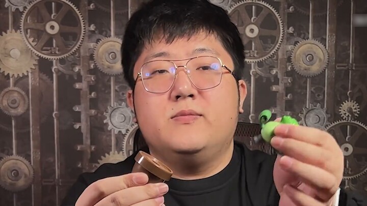 A day filled with Plants vs. Zombies toys