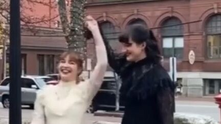 les| Khoảnh khắc lãng mạn trong danh bạ nữ!!