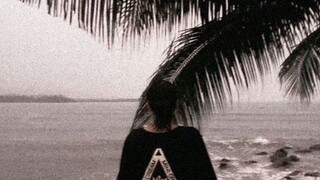 I'm falling to pieces 🥺