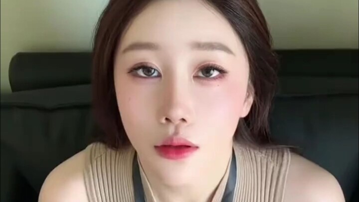 [Miss No. 91 – A 77]：A Girl with Exquisite Features