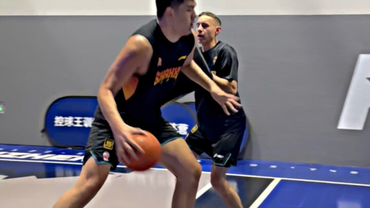A center who can dunk should definitely not hold back on layups.