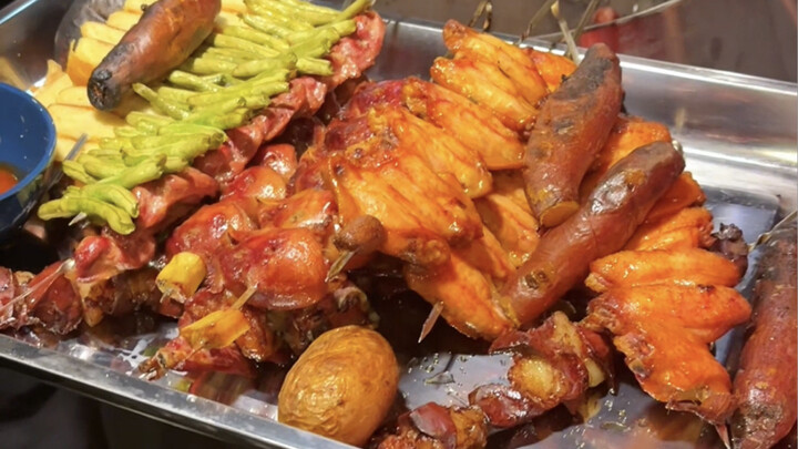 Kalau barbecue nggak makan tusuk besar, masa hidup lo percuma, bro!