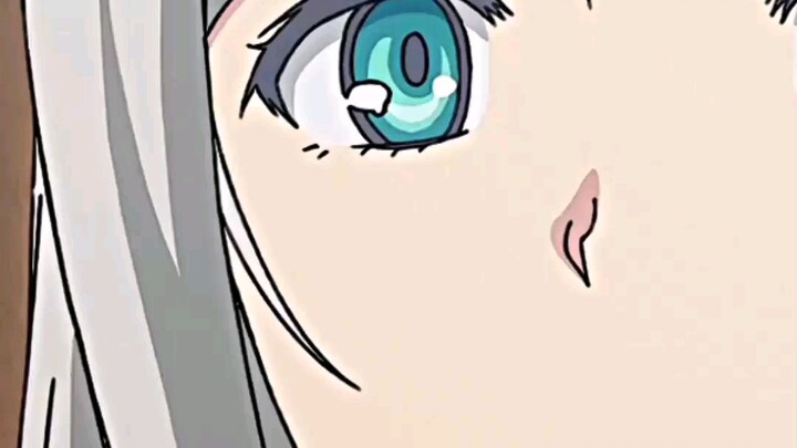 Anna senpai😍