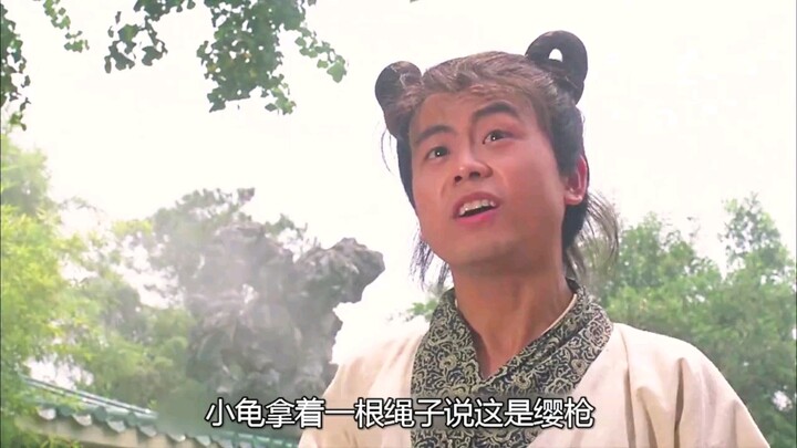 The young man poured the magic water on the rope, and the rope instantly turned into a spear
