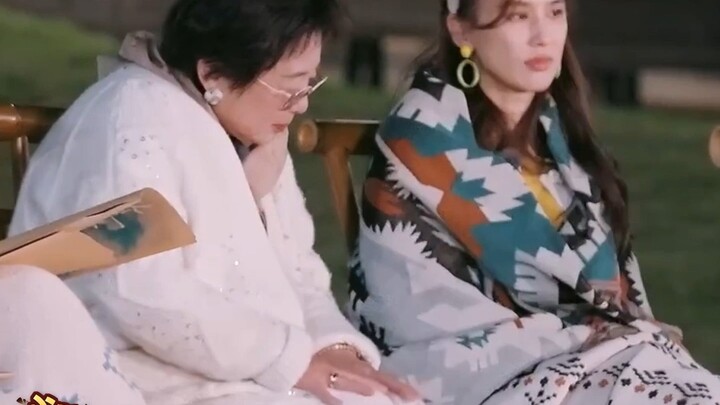 Seorang wanita yang penuh kekuatan, tiba-tiba jadi mengerti betapa ketatnya ibu Huang Shengyi