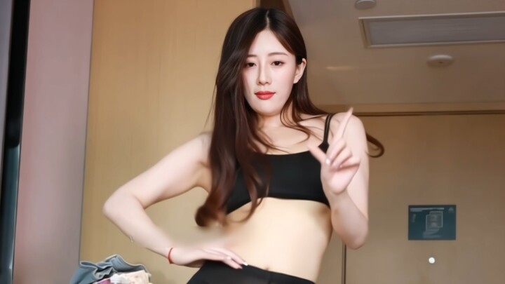 การเต้นรำในจัตุรัส XNN