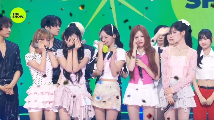 Selamat kepada RESCENE atas kemenangan no. 1 pertama mereka sebagai debut, encore!