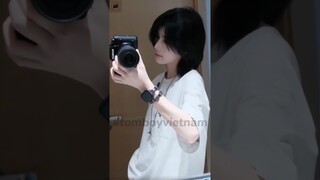 Là Con Gái Nhưng Chỉ Thấy Đẹp Trai || 一只困馍