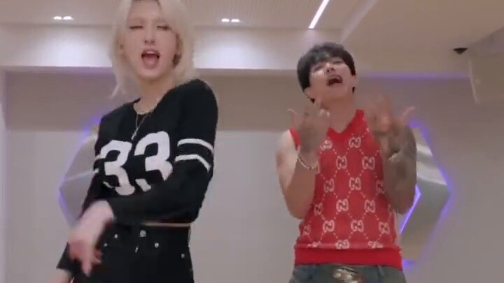 SOMI and Park Jae-Bum's Fast Forward Challenge