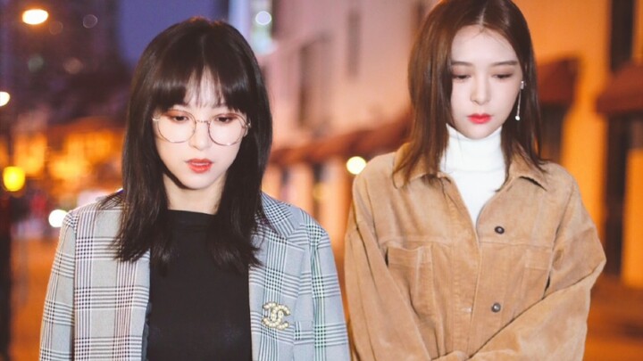 [B格/Zhang Yuge x Kong Xiaoyin] ماذا فعلت الأخت الكبرى لأختها الصغرى مما جعل الجو كله ساخنًا وكان الج