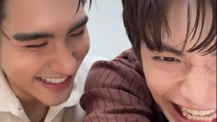 อาจารย์จางหาคู่หูที่เข้ากันได้ดีแล้ว～คราวนี้ทั้งภาษาจีน อังกฤษ และไทยก็ยิ่งลื่นไหลขึ้นไปอีก～