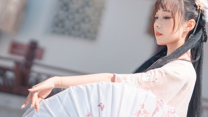 [จอแนวตั้ง 4K] ผมของฉันยาวถึงเอวแล้ว คุณจะแต่งงานกับฉันไหม?