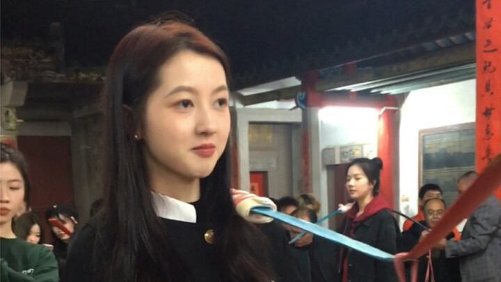 Không khí Tết ở Triều Sán đã đến sớm rồi! Huấn luyện mỹ nữ gánh giỏ hoa Hoa Mỹ ở Quế Du, gánh giỏ ho