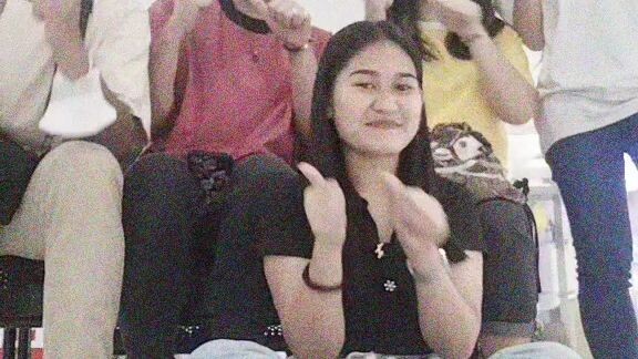 with my classmates 🥰🥰