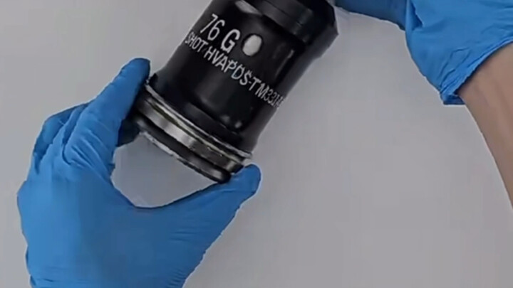 Ai từng chơi War Thunder đều biết, đạn APDS thì chó cũng chả thèm dùng.