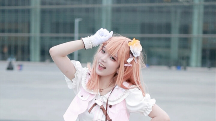 Searching the internet for this amazing little idol, Hanazato Minori! Who can resist the reality sho