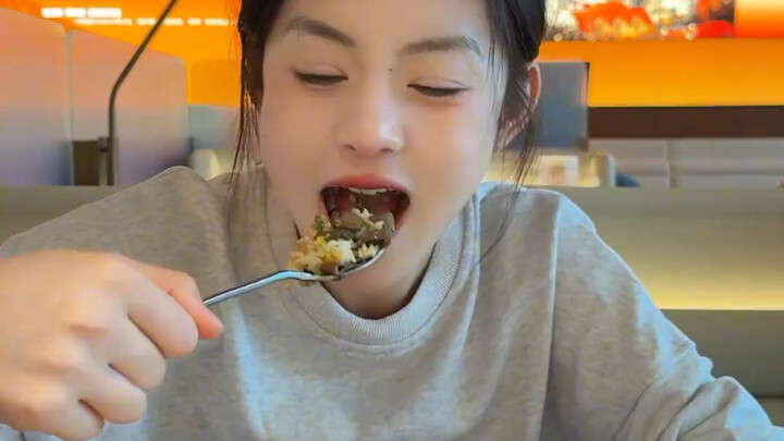 แฟนสาวสายละคร